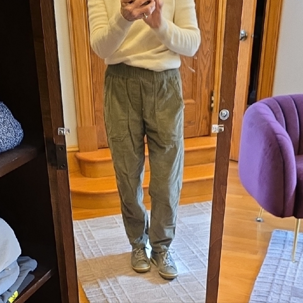 Old Navy Olive Corduroy Pull-on Barrel Leg Pants | XS